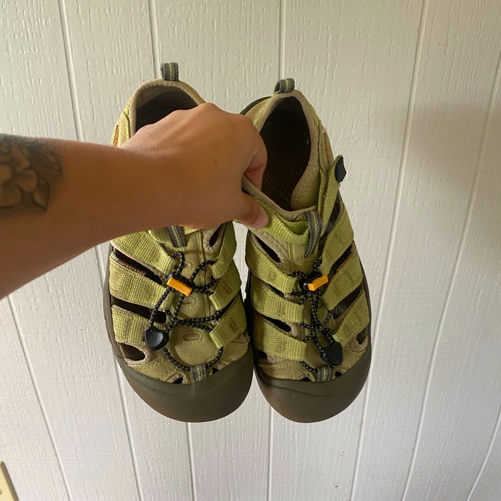 Keen hiking sandals